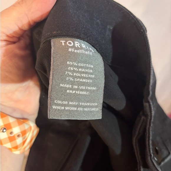 Torrid Bombshell Skinny Distressed Jeans - Picture 8 of 10